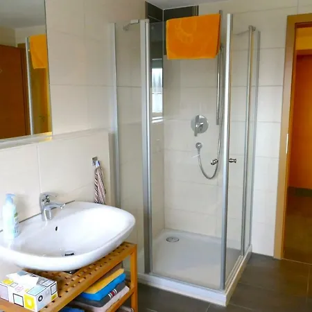 ゲストハウス Haag Zimmervermietung 3*