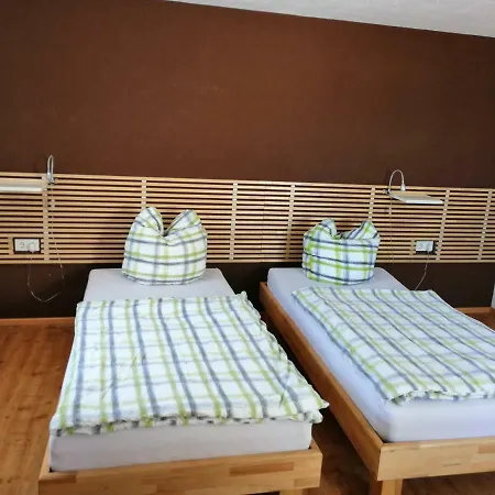 Haag Zimmervermietung 3*