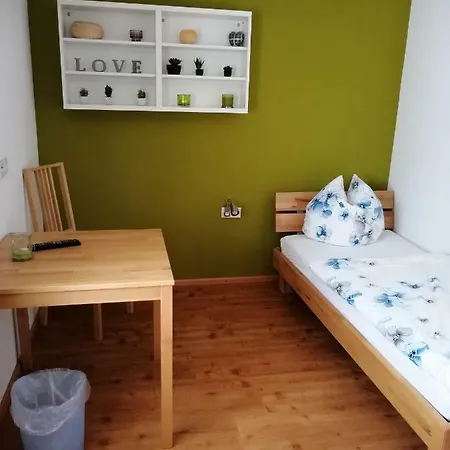 ゲストハウス Haag Zimmervermietung 3*